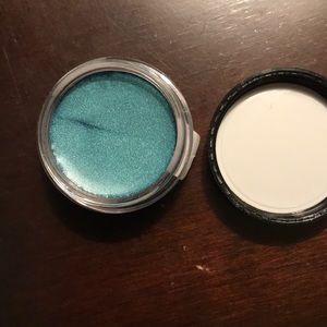 Creme eyeshadow